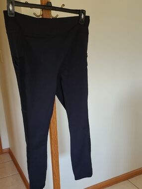 Fabletics Motion365 Activewear Leggings in Black